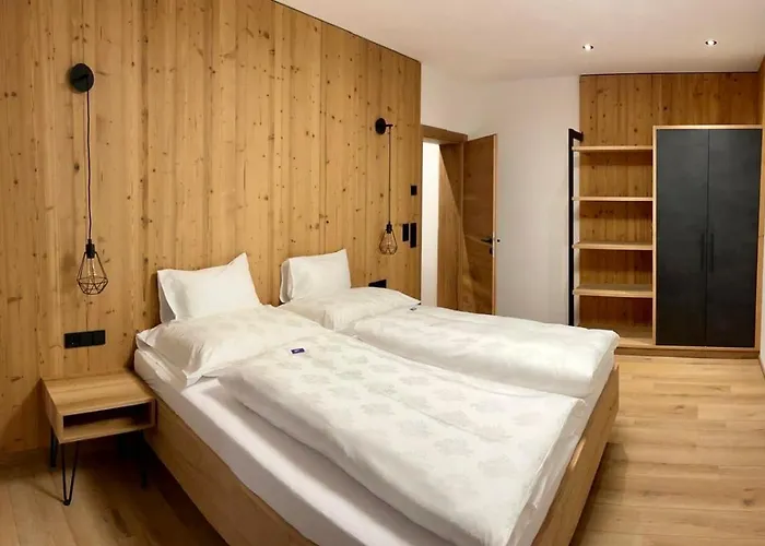 Апартаменти Lukas *