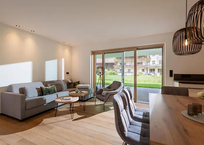 Апартаменти Lukas *